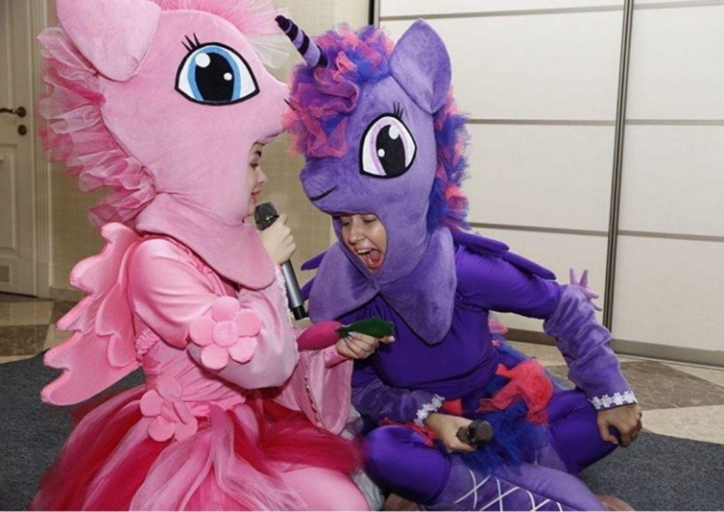 My_Little_Pony_fioletoviy_edinorog_and_rozovaya_pony_in_odessa